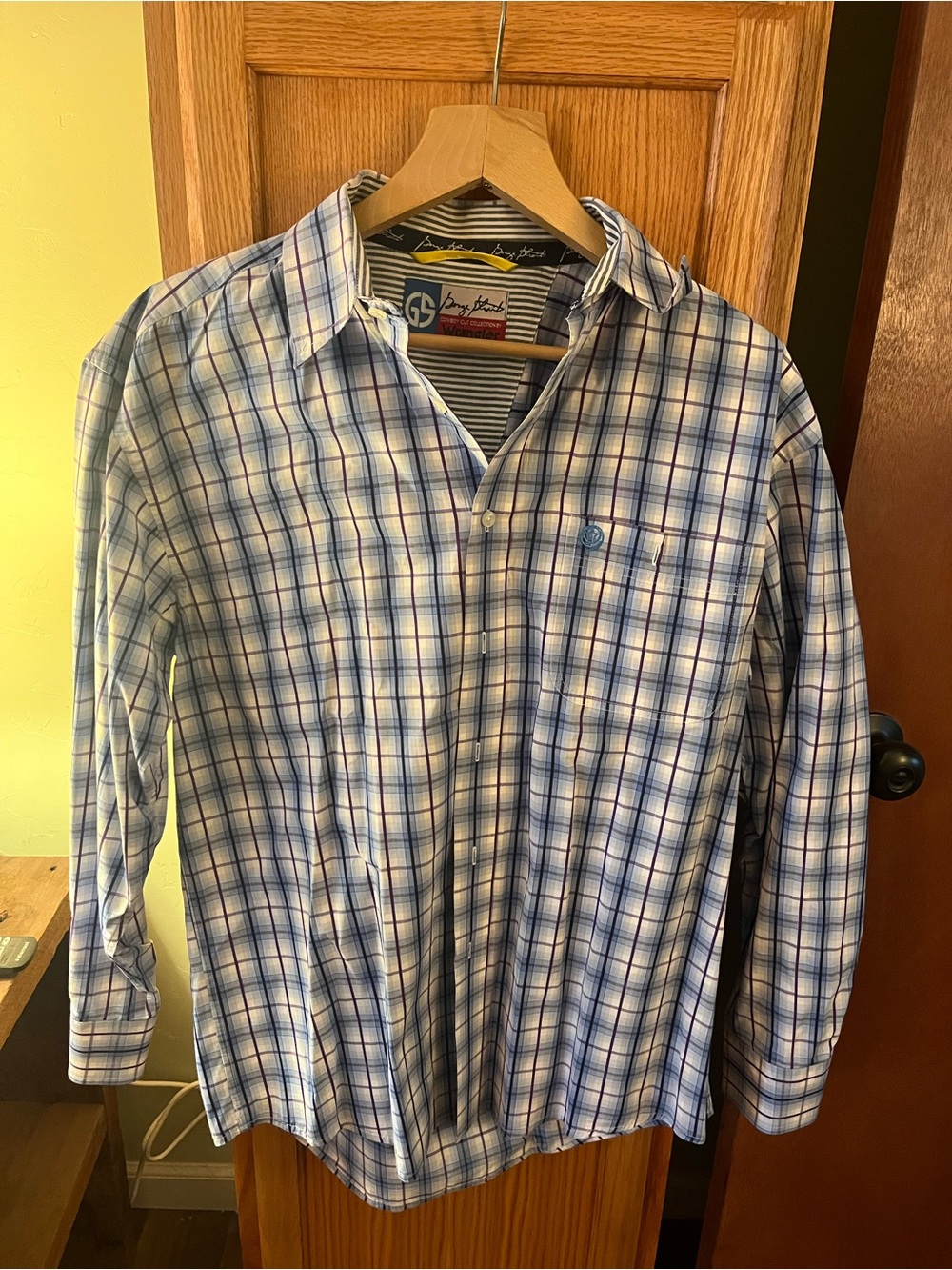 Wrangler -George Straight - Blue and White Plaid Long-Sleeve Button-Down Shirt